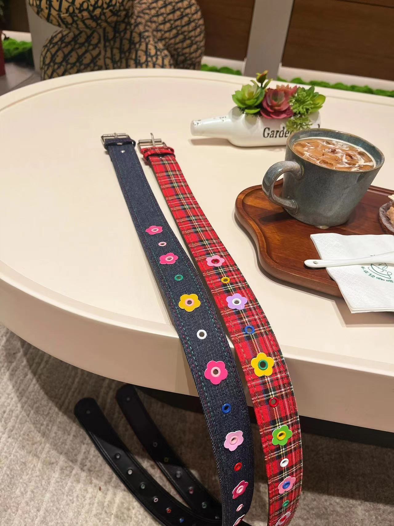 Dopamine Embossed Belt